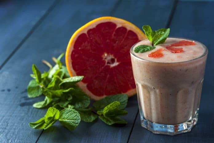 smoothie ze 2 grapefruitů
