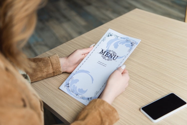 Nutriční specialistka radí: Jak vybírat jídlo v restauraci