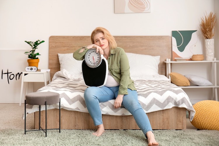 Nadváha u dospělých: Výpočet, příznaky, příčiny a řešení